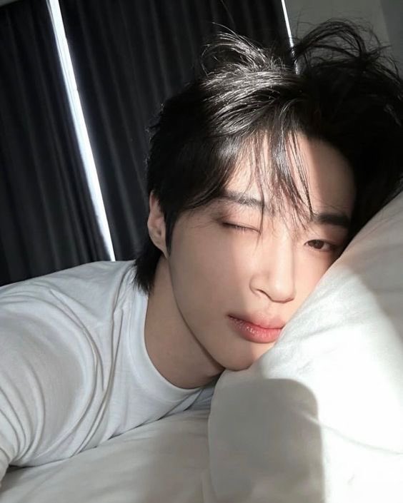 ๐ฉ๐๐๐๐ Wooseok. tweet media