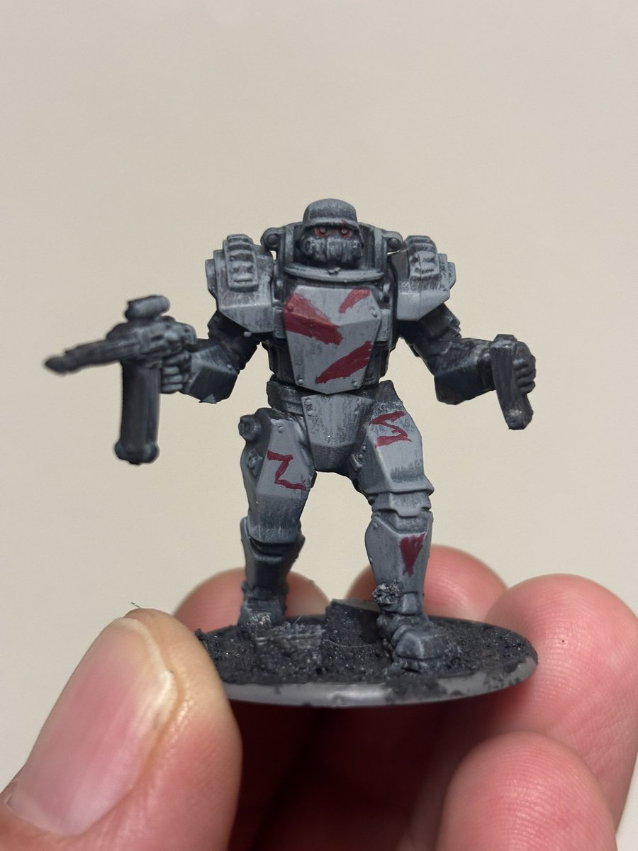 KerrickHobbys's tweet photo. Test Stahltruppen underway. Even free handed in some place holder camo patterns. 

#modelpainting #wip #testmodel #warlordgames #konflikt47 https://t.co/MJKwyLwZcB