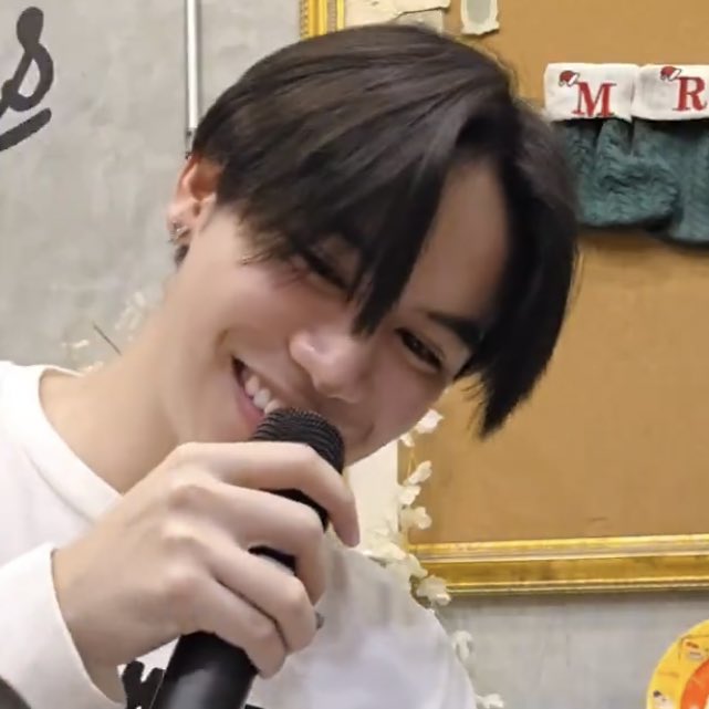 นุ่มฟูมาก ตาแป๋ว ยิ้มหวาน มีจุ๊บนางฟ้า
ㅠ ㅅ ㅠ