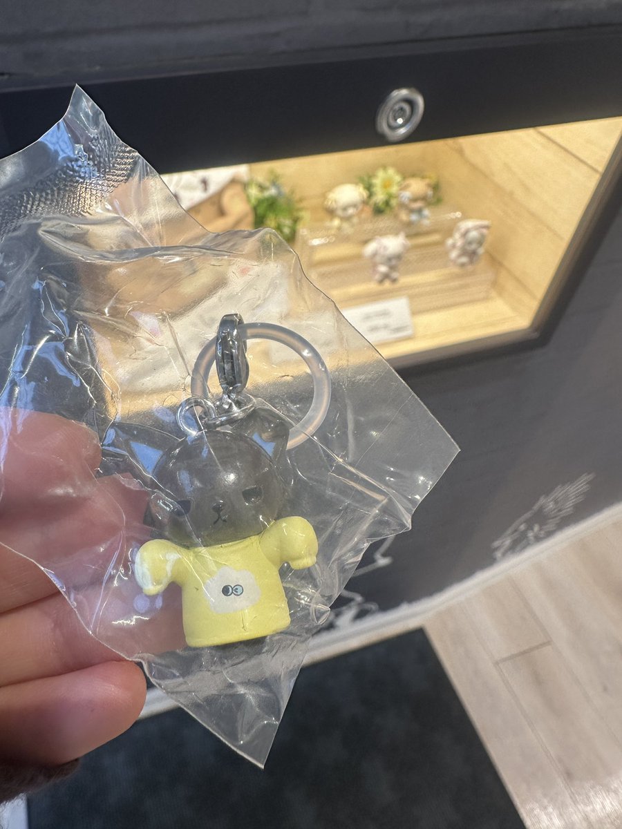 𝑠 𝑖 𓂃𓈒𓏸 tweet media