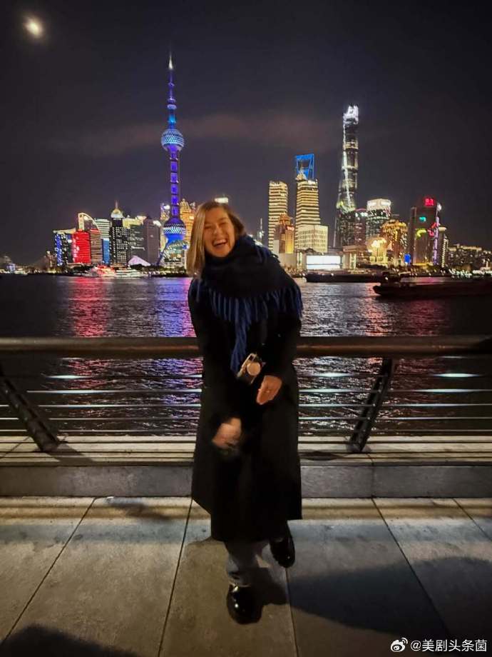 shanghaidaily's tweet photo. British actress #Rosamund Pike posted travel photos from #Shanghai, where she attended events tied to UK Prime Minister #KeirStarmer’s recent visit. https://t.co/ryA8QbTp9k