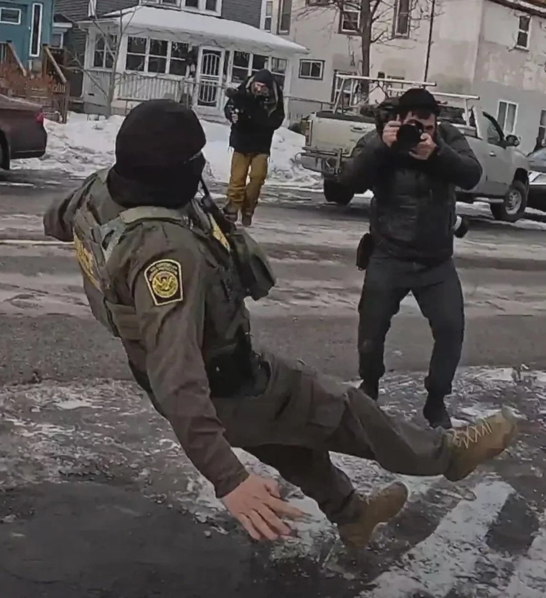 Malak AzariYAH tweet media