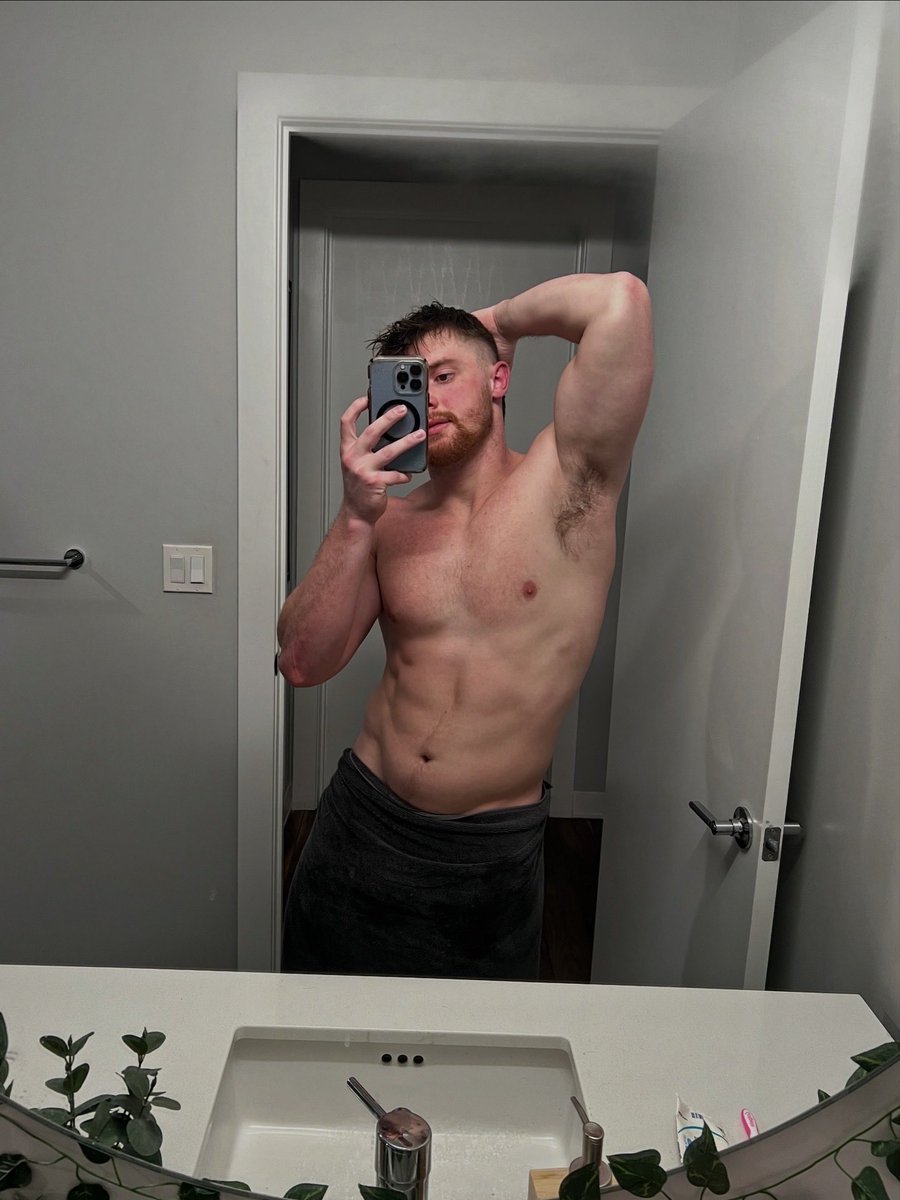 trainertrevvv's tweet photo. I’m new here how do we do this? https://t.co/GUJGMDmYpQ