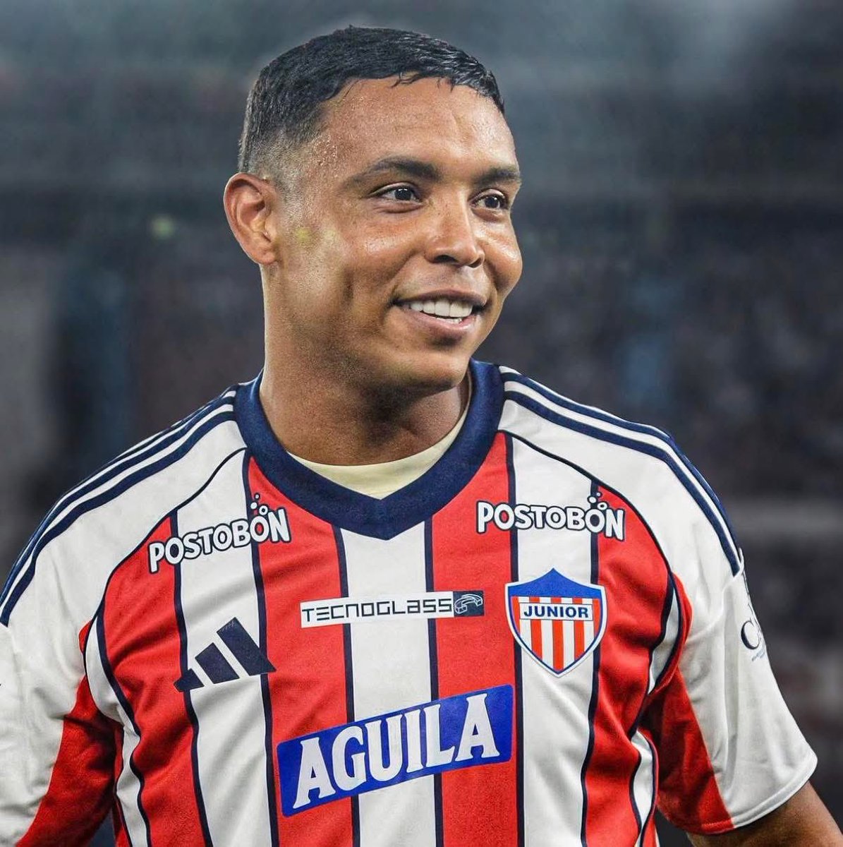 PTiburona's tweet photo. Inició su era goleadora en Junior y con un golazo de tiro libre.
Bienvenido el futbol champagne 🔥
Mi 🔟 https://t.co/liyTmRl3g2