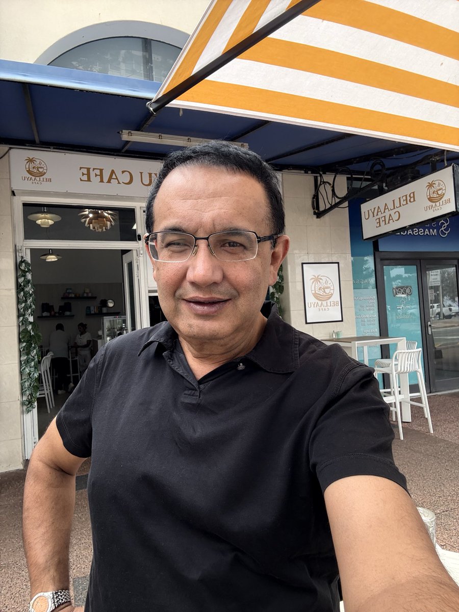 Good Mornings . Early morning Cafe . Sets d pace for the day