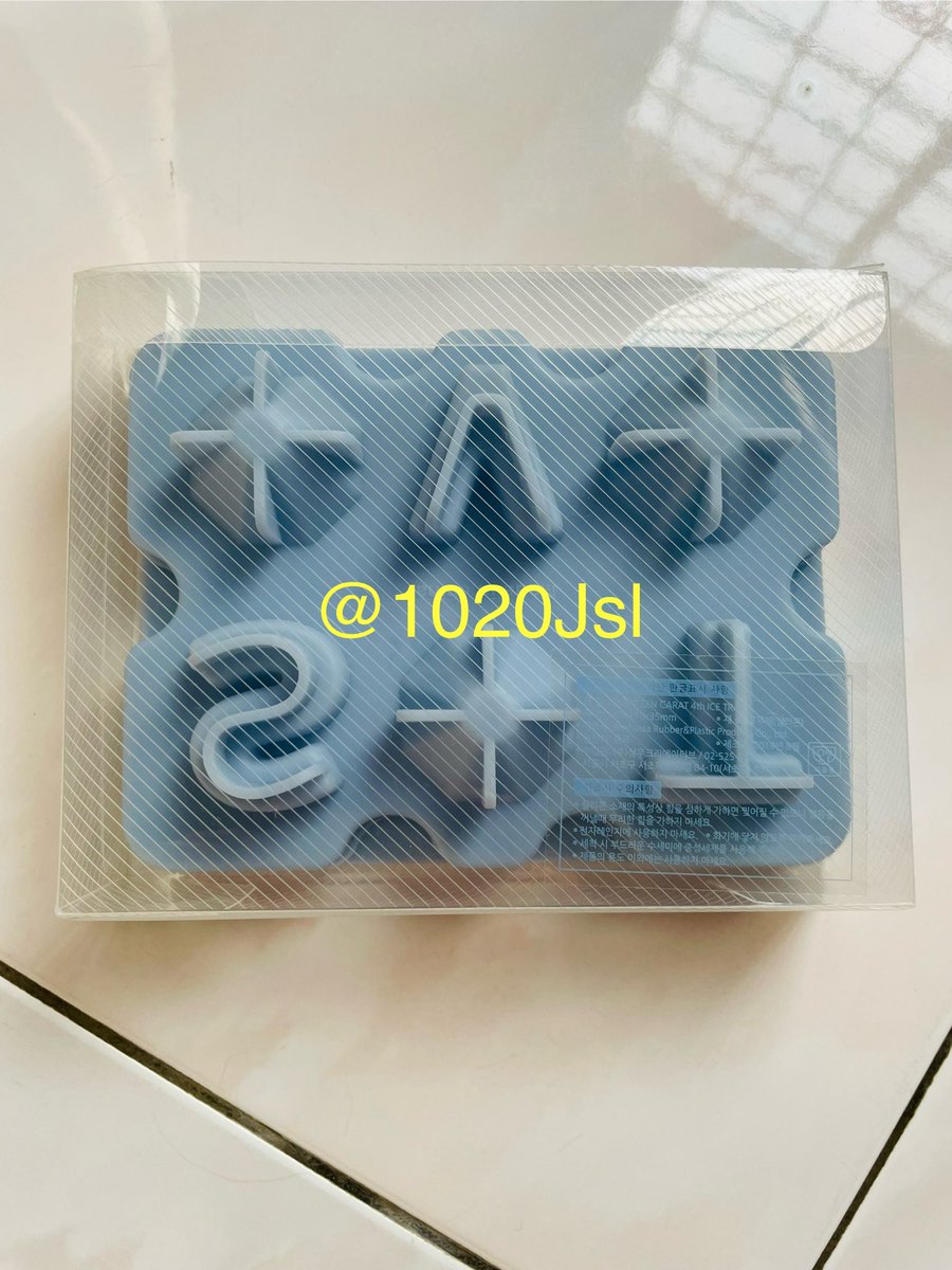 1020Jsl's tweet photo. [WTS/Help RT] 🇲🇾
WTS SVT 4th Membership Kit (Ice Tray)
📌 RM20/unit
📌 100% Official, Brand New
📌 postage : RM8 (WM)
Thanks RT 😊 #pasarsvt #pasarseventeen https://t.co/F5WzBYR9M9