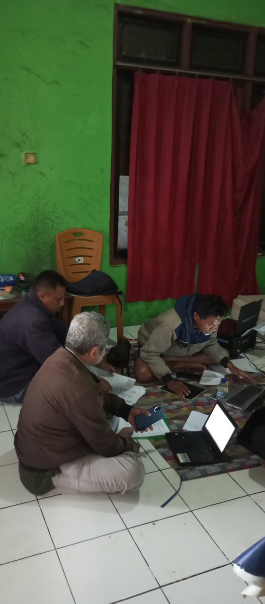 ArjonpautK's tweet photo. 1. Sdh upload dokumen Berhasil
2. Evkin (Baik dan Sangat Baik)
3. Tidak dobel job/bermasalah
4. melaksanakan tugas pendampingan 2025 dengan Baik.

#PeninjauankembaliSK749NTT

@prabowo
@KerjaSeskabRI
@YandriSusanto27
@ArizaPatria https://t.co/58iAIdDyrw