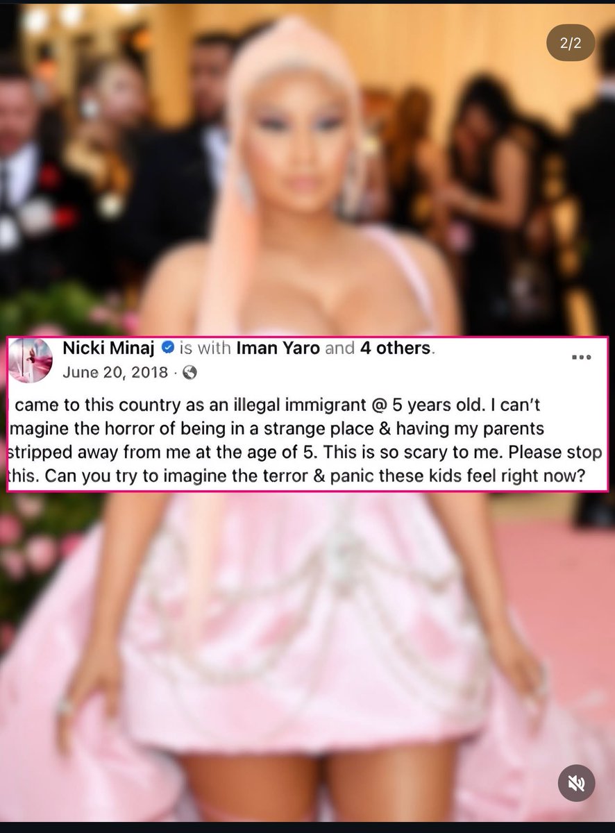 jaaelinnx3's tweet photo. @NICKIMINAJ BOZO BITCH https://t.co/C7vkMGsiiN