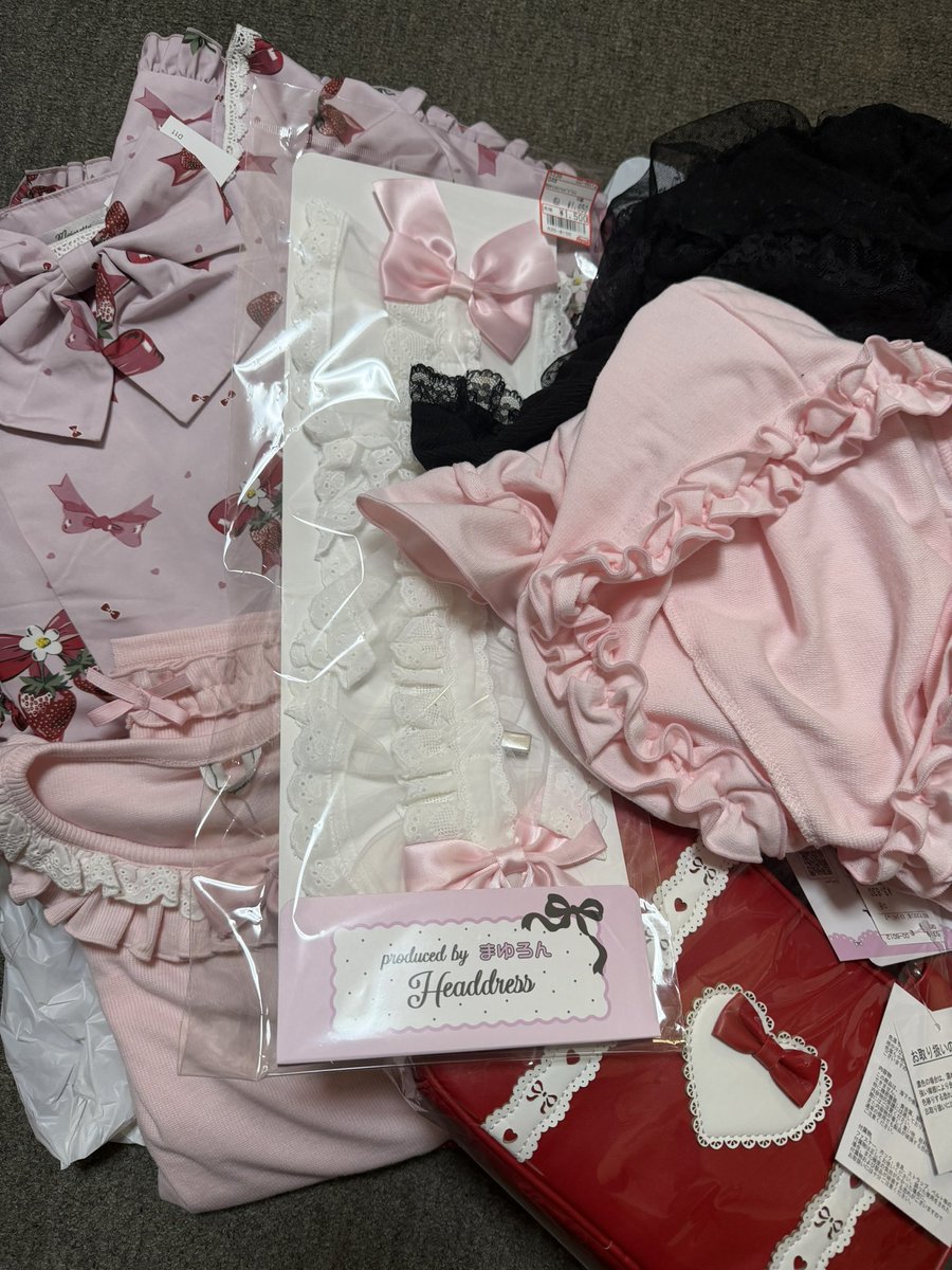 受け取ってきた❗️✨
どれも可愛いけど、バッグが特に凄い💓