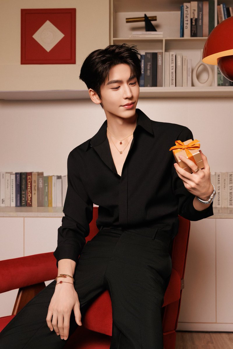 📸 Zhang Linghe for BVLGARI #张凌赫 #ZHANGLINGHE