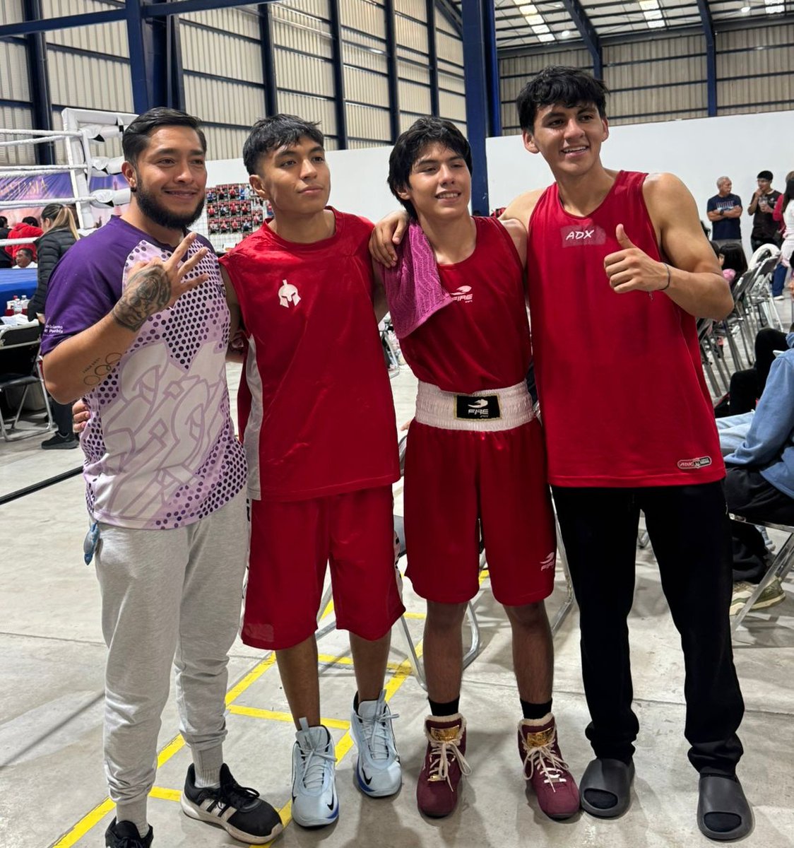 Los Titanes van al regional de box rumbo a la Olimpiada Nacional 2026

facebook.com/10006348781110…

<a href="/clubs_alpha/">Club Alpha</a> <a href="/isravalero/">Israel Valero</a>