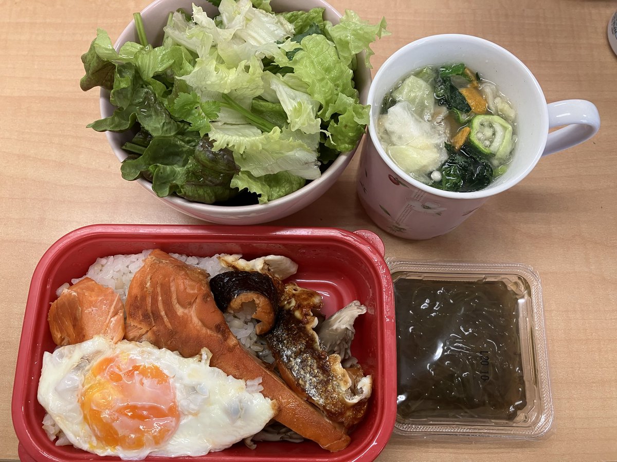 an_snack's tweet photo. シャケ分裂　弁当人生 https://t.co/OPeqJezWTK