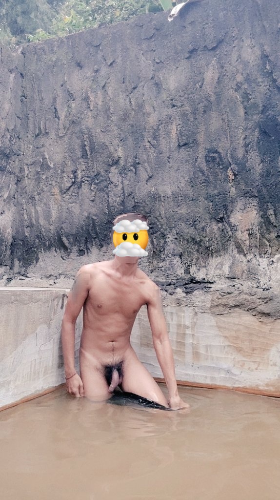 Droporing tweet media