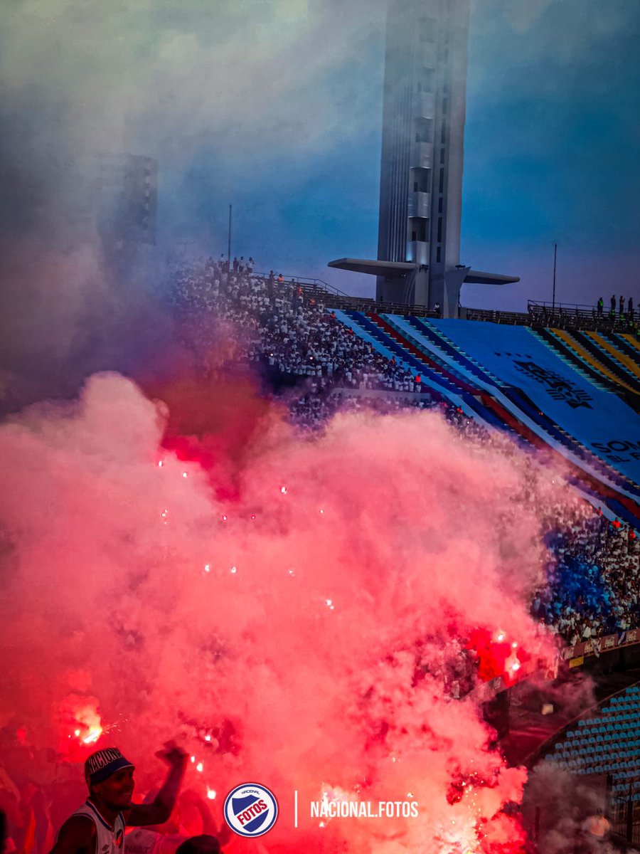 En las buenas, y en las malas mucho más. 
<a href="/Nacional/">Nacional</a> siempre. 
 Dando cátedra como siempre!🫡🇳🇱👊🏼
