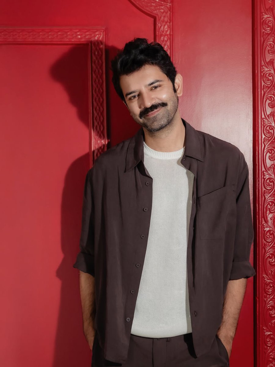 Trust him to make us like the nastiest of characters onscreen and to make any look kind of grow on us😂😍 #BarunSobti