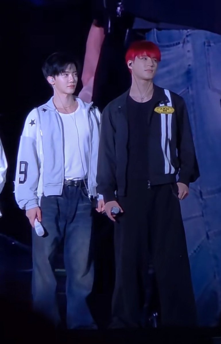 ₁₇₆                                                    178

🐶: "mana yg gangguin kamu cil, biar aku sentil"
🐰: "yg itu abangggg🥺"