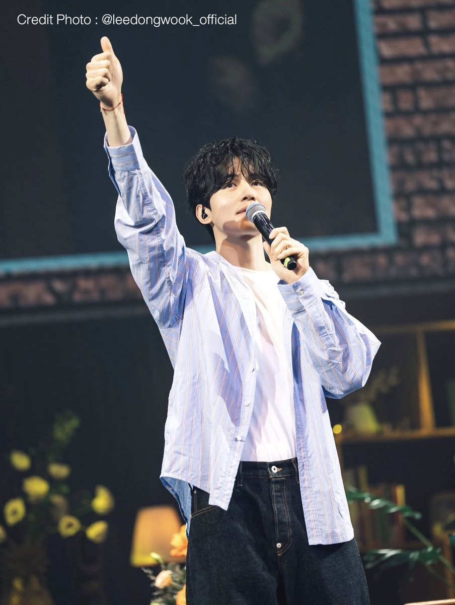 ภาพบรรยากาศสุดพิเศษ Exclusive Moment ในงาน LEE DONG WOOK FANMEETING ในแต่ละประเทศ ความใกล้ชิดแบบนี้กำลังจะเกิดขึ้นในประเทศไทยที่งาน  UltraV presents LEE DONG WOOK 2025-2026 FANMEETING TOUR [MY SWEET HOME] in Bangkok 2026💕
.
ราคาบัตร : 6,600 / 5,600 / 4,600 / 3,600 / 2,600 บาท
🏠