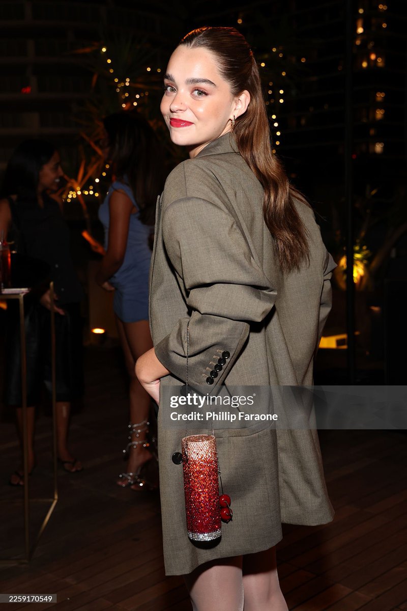 macagarcianews's tweet image. 📸 — Mace hace unos días en el evento de Johnnie Waker x Sabrina Carpenter 🖤