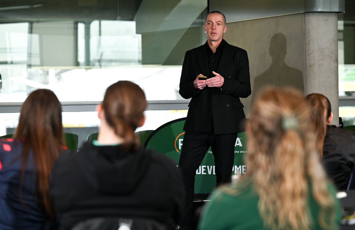 Niall O Regan tweet media