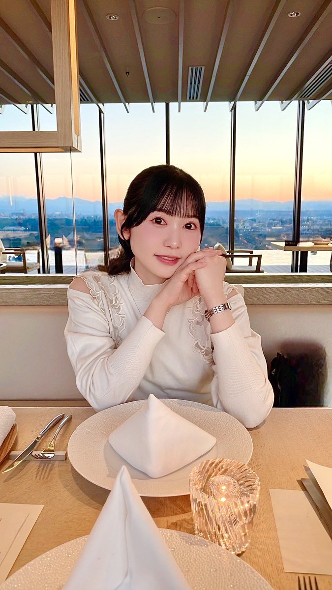 Riko_kohara's tweet photo. 2/3
私事ですが、本日無事お誕生日を迎えることができました。

たくさんの皆様に支えられ活動を続けられています。常に「今が1番幸せ」を更新し続けているので時々幸せすぎて怖くなります。笑

とにかく周りのスタッフさんやファンの皆様に感謝です。
これからも自分らしく活動を続けて参ります💐 https://t.co/hWsgsc3yvl