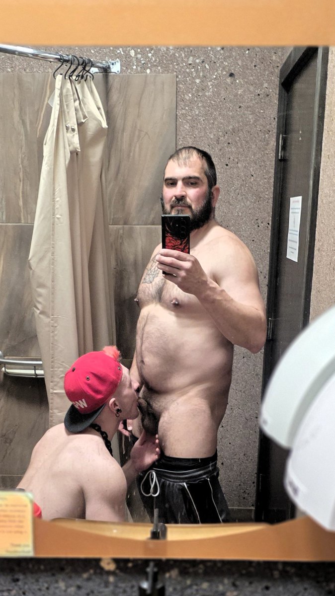 DallasPupWV's tweet photo. Sometimes you just gotta bury your nose in SIR's bush at the gym  @sirteddy1984  @Alpha_Colt  #gaysub #gayjock #cagedjock #gaySlave  #gaypup #humanpup #gay #NSFW #teamlocked https://t.co/08JzbbgtvX