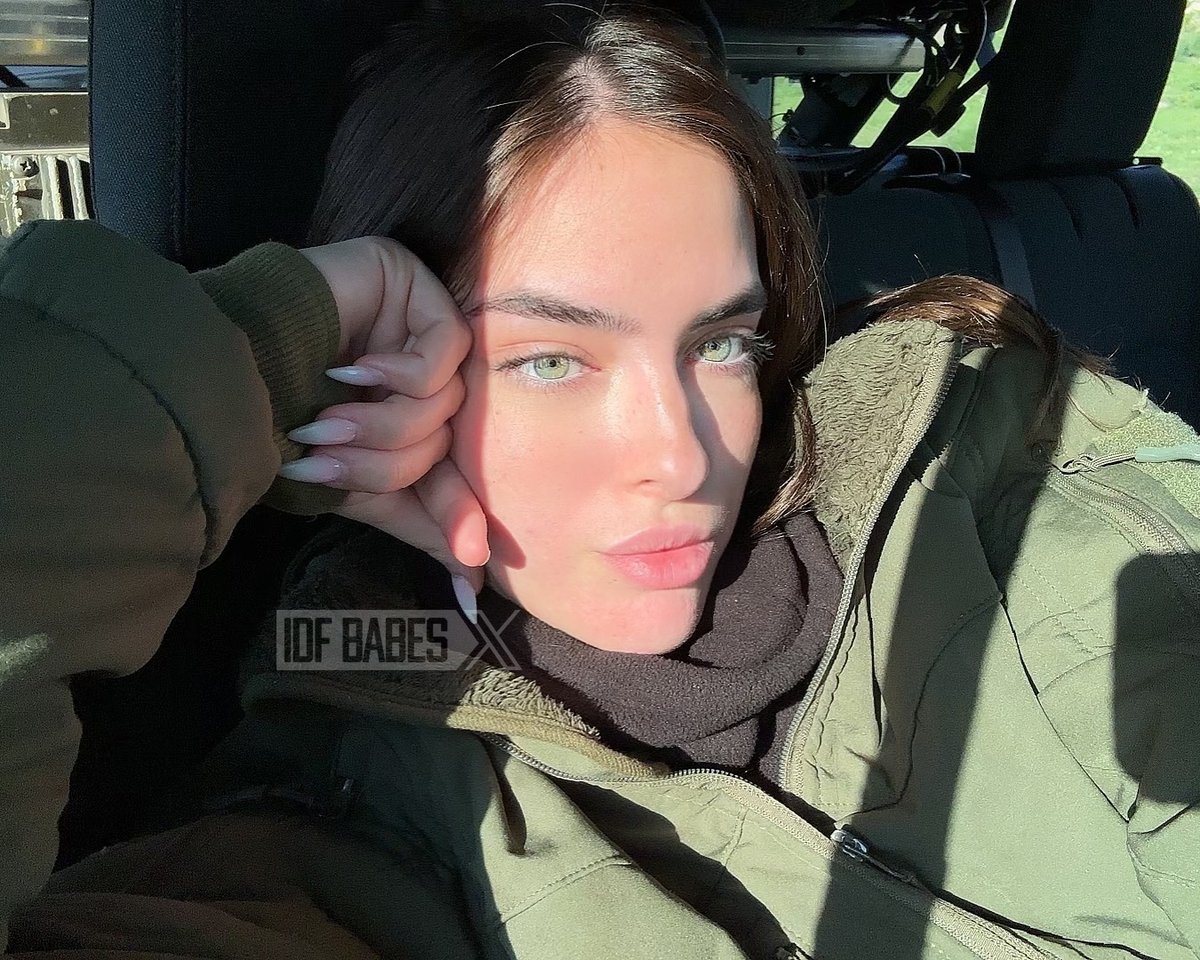 IDFBabes's tweet photo. Ziv waiting for someone to say boker tov... https://t.co/Fu5IxpBsoO