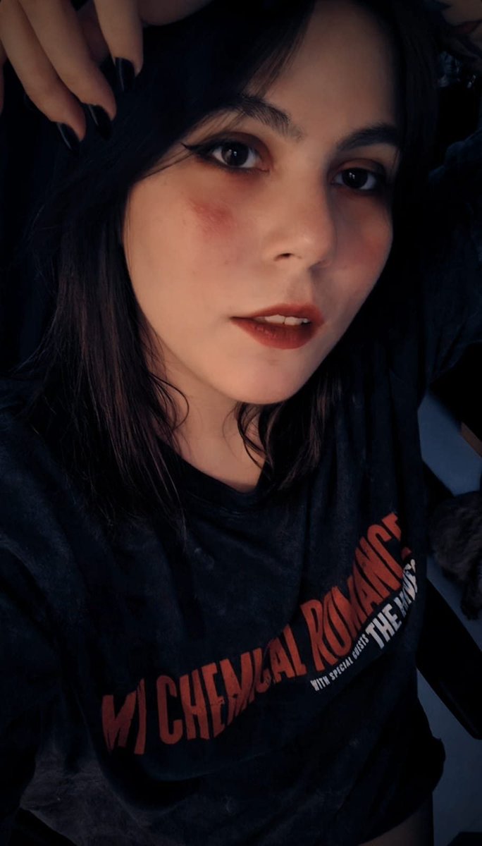 _Narart's tweet photo. I am alive. Somehow, heart issues, ramping anemia BUT I did see My Chemical Romance yesterday and I'm STILL floating in a cloud.

I never thought I'd be alive for this.
I never thought I'd make it this far.
I am alive.
We carry on.
LONG LIVE THE BLACK PARADE. https://t.co/WBVx55uBrx