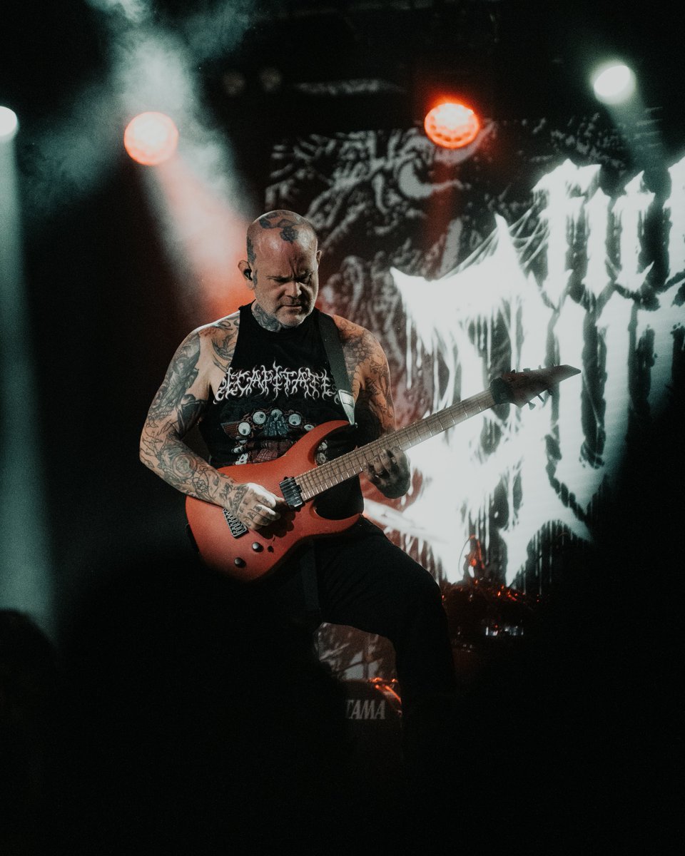 Fit For An Autopsy tweet media