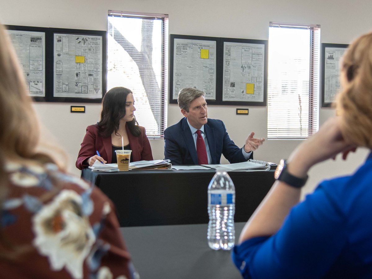 RepGregStanton's tweet photo. Faith leaders are the ones people turn to in times of need. They hold communities together when government actions are pulling them apart.

@RepYassAnsari and I met with local faith leaders to let them know how our offices can help, especially when ICE’s lawlessness hits home. https://t.co/LA4D3cIH2k
