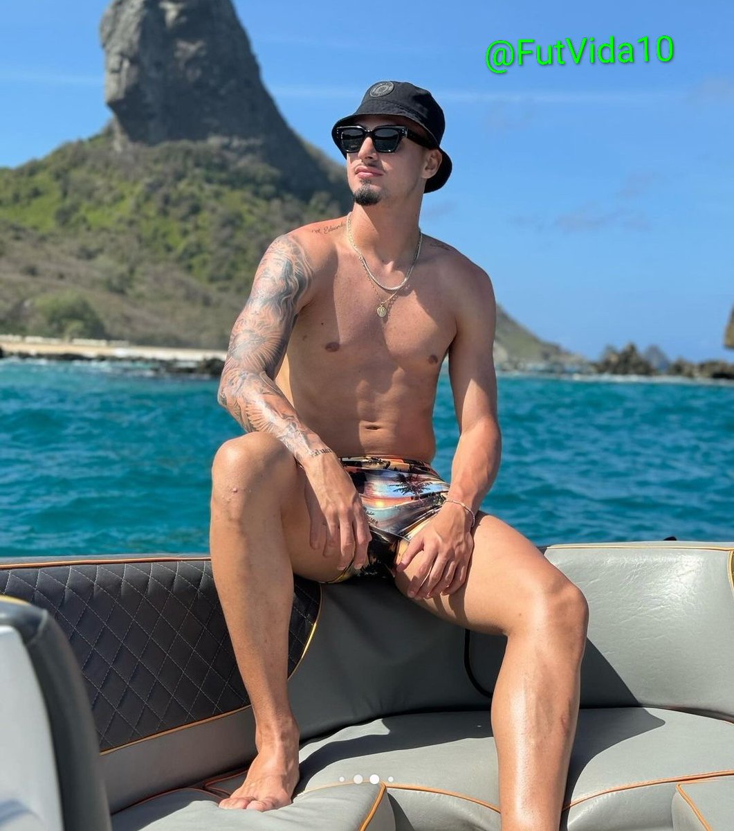 O goleiro Matheus Donelli é muito gostoso. 

🤤🤤🤤😋😋😋

#Futebol #Soccer #Football #Goleiro #Corinthians #Gostoso #MatheusDonelliFV #DonelliFV #Sunga