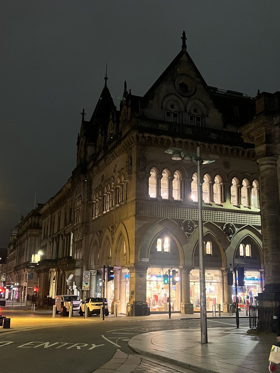 Good night, Glasgow, I’ve arrived! 😝