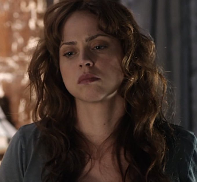 adoredzweig's tweet image. i’m a freak for her