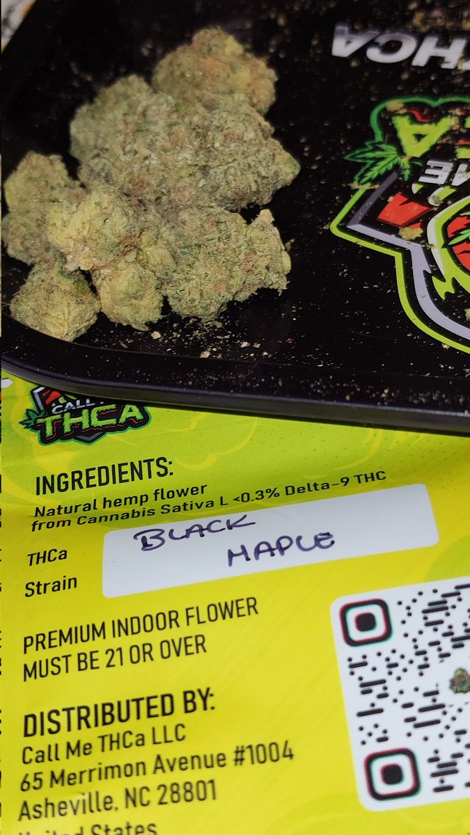 MRNMRSStaysHigh's tweet photo. @vizurantvis #BlackMaple @CallmeTHCa just got it today https://t.co/gElVd7OH8G