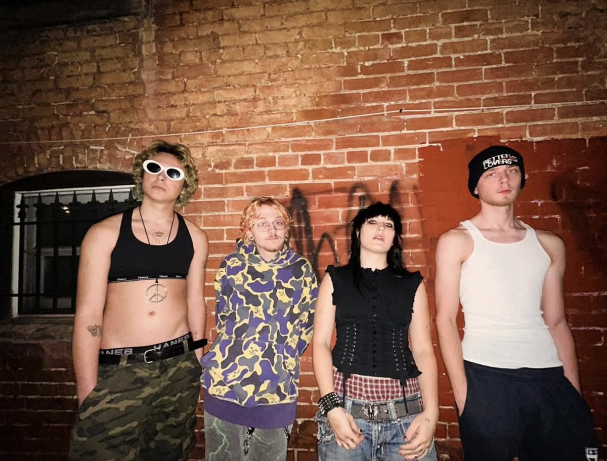 Black Cat tweet media