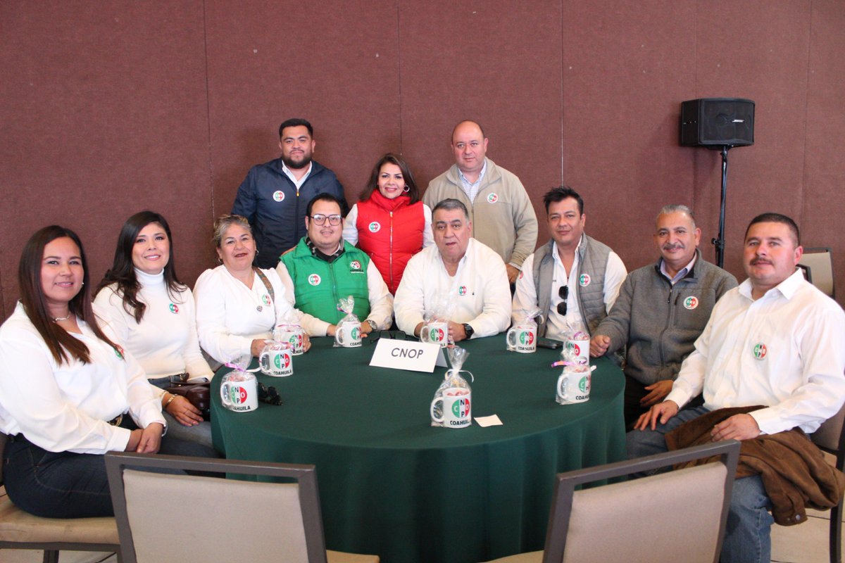 CNOPCoahuilaMX's tweet photo. Hoy las y los Coordinadores Regionales y las y los Secretario Generales recibieron su nombramiento, reafirmado que el sector popular es un importante brazo del PRI Coahuila.
👉https://t.co/hwcc2ZR9UE👈 https://t.co/Ix6i2YnulP