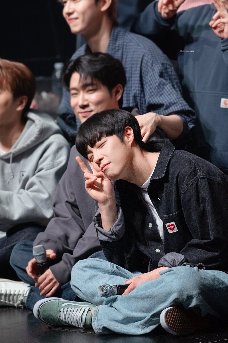 ᴅʙ ᴛᴏᴡɴ tweet media