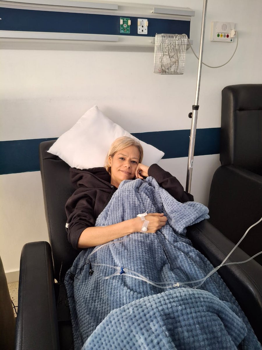 La Chica de Jeans tweet media