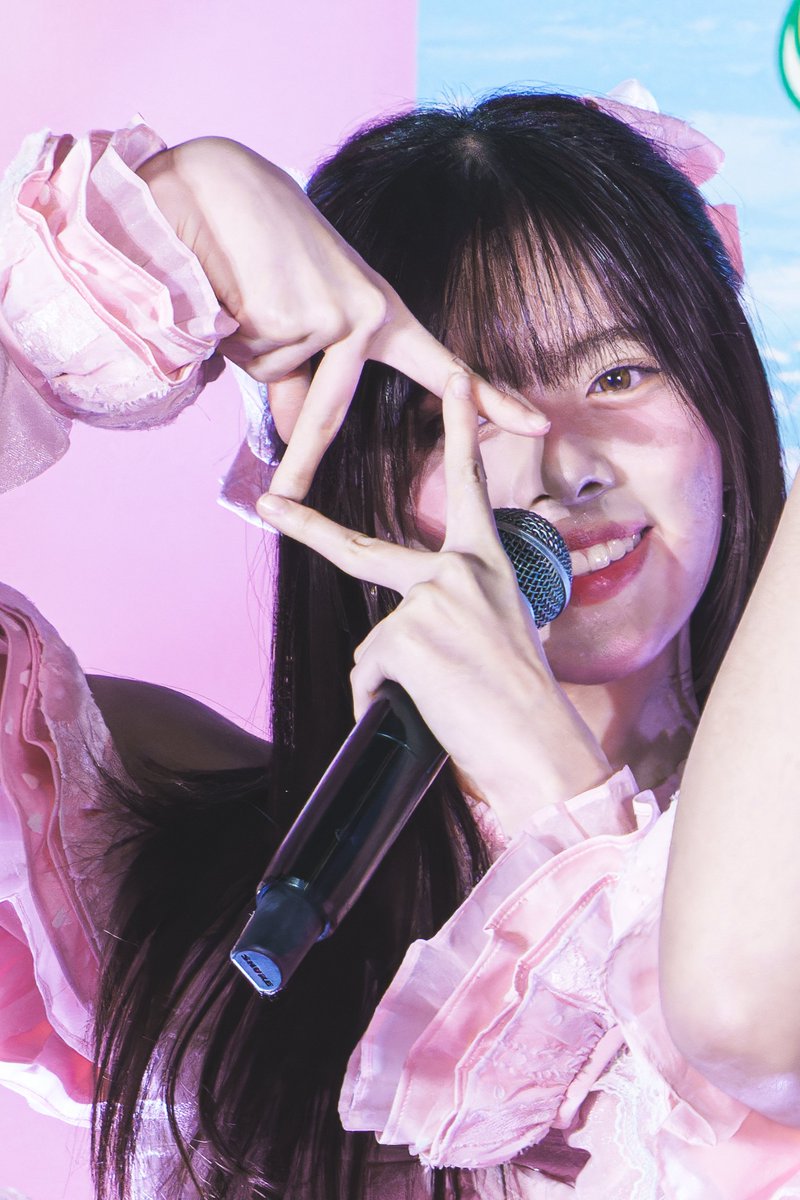 SkipWorkfor48TH's tweet image. ***  ลงรูปที่ดองไว้ครับ ***
BNK48 @ Fashion Island [2025-07-20] (PANCAKE Part)

อยากได้ชุดเซมสไตล์นี้กลับมาจัง
แพนเค้กสวยทุกตารางนิ้วจริงๆในชุดนี้

อัลบั้ม
tinyurl.com/mrbfwxxh

#BNK48
#PancakeBNK48