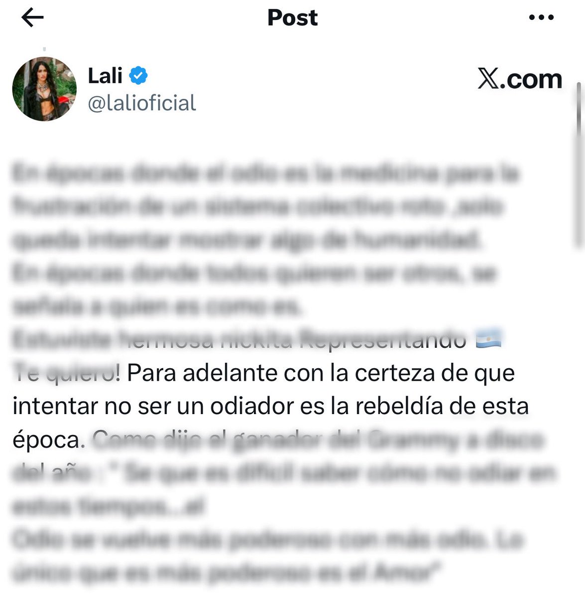 SantuEspos's tweet photo. “Intentar no ser un odiador es la rebeldía de esta época” 
Qué suerte la nuestra de ser contemporáneos a Lali Esposito ❤️‍🩹✨ https://t.co/PYAFgNttCU
