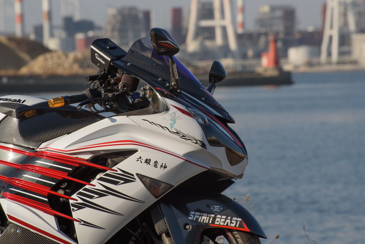 みりあん☺︎12 見切れるほどドアップの画像くれ #kawasaki #zx14R #六眼魔神