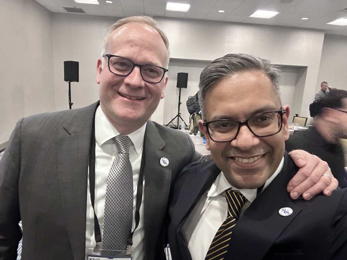 Mayur Narayan tweet media