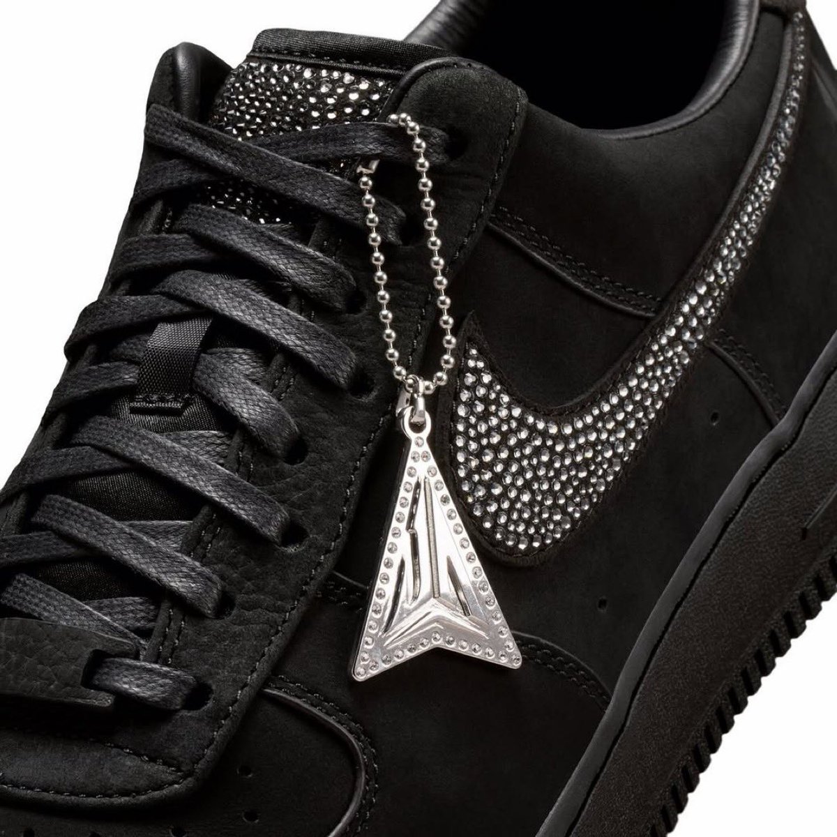 Swarovski x Nike x Ja Morant Air Force 1 Low LX “Black Silver”が 