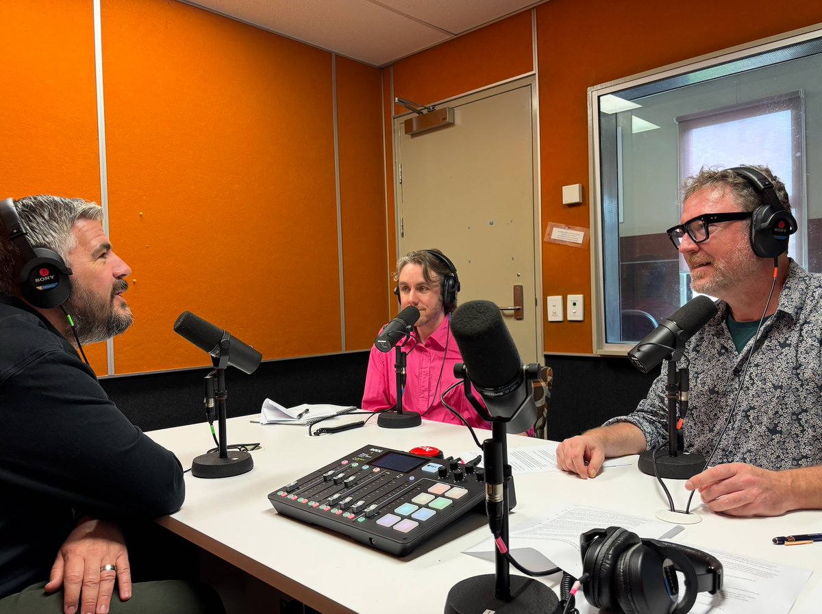 Sebastian Kaempf tweet media