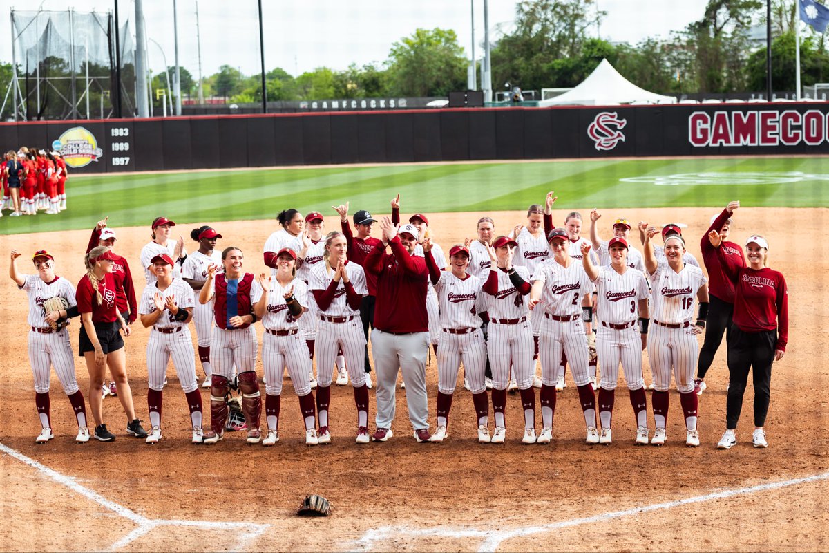 South Carolina Softball tweet media