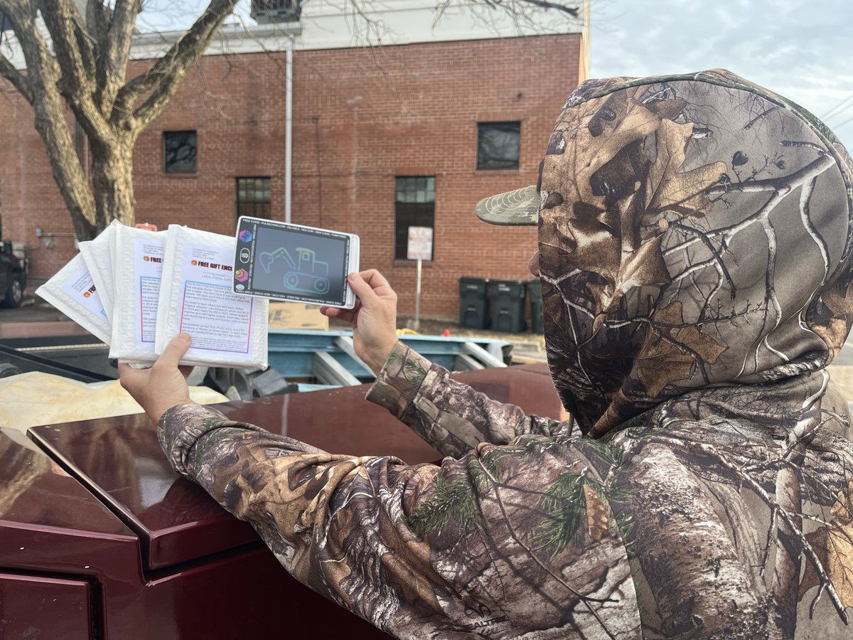 TABLET distribution: 

Austin, TX hub. FREE ; DM me.

Had the pleasure of meeting this diverse man, <a href="/HEXcavator369/">HEXCAVATOR</a>. He has been all over the USA and plenty of stories to share!!! 

#PulseChain #PLS LFG!!@RSGriffinFDN 120 tablets.