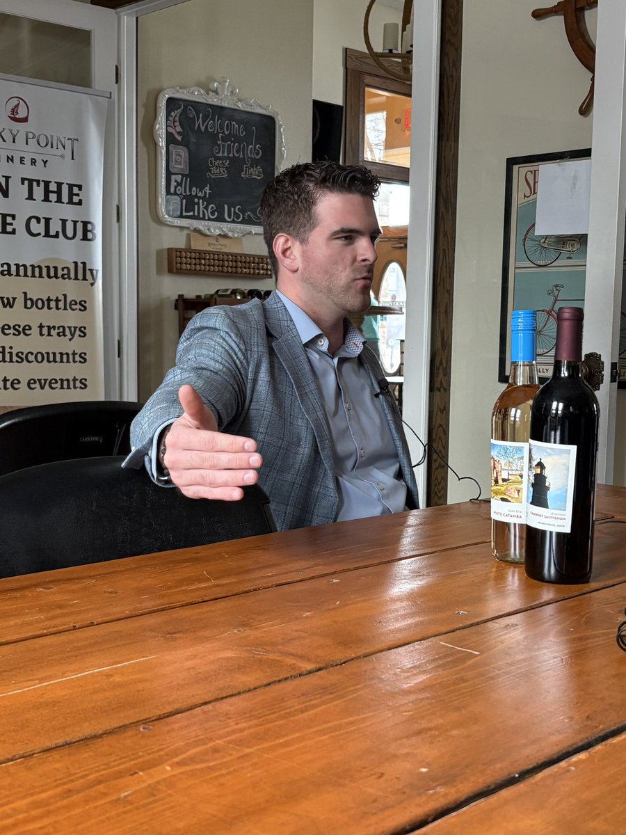 sethwalshforoh's tweet photo. Listen and leave us a comment ⬇️

P.S. Seth recommended the pink Catawba 🍷 https://t.co/cPB6KAZRJH