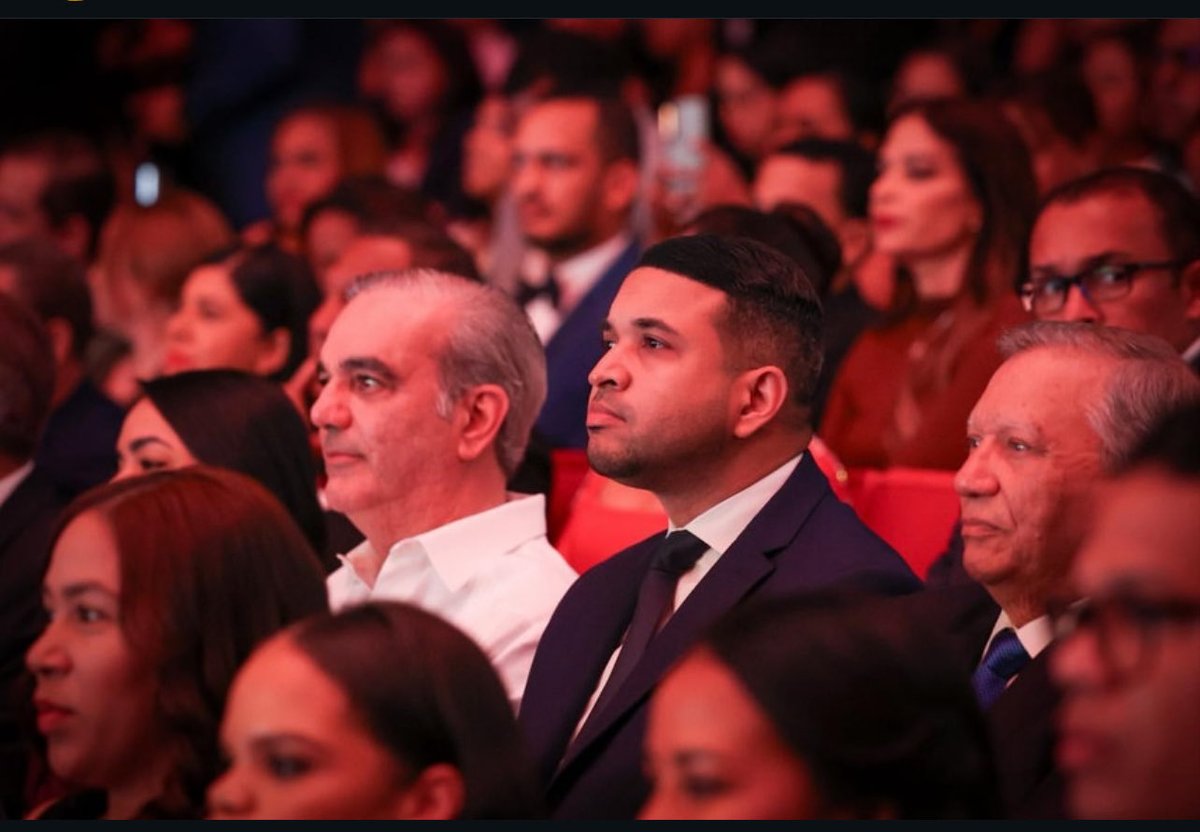 Celebramos el talento de la juventud dominicana. Felicidades a @carlosvaldezrd, ministro @juventudrd y su equipo por seguir impulsando estos reconocimientos de jóvenes que inspiran.  Muchas felicidades a los galardonados, en especial a @yannuell y @michaelmatosm por sus logros.