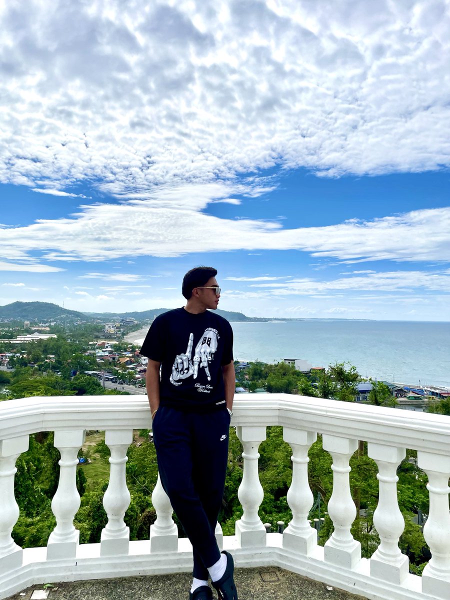 _rselcybyb's tweet photo. ☁️ https://t.co/UFc5pgP6ck