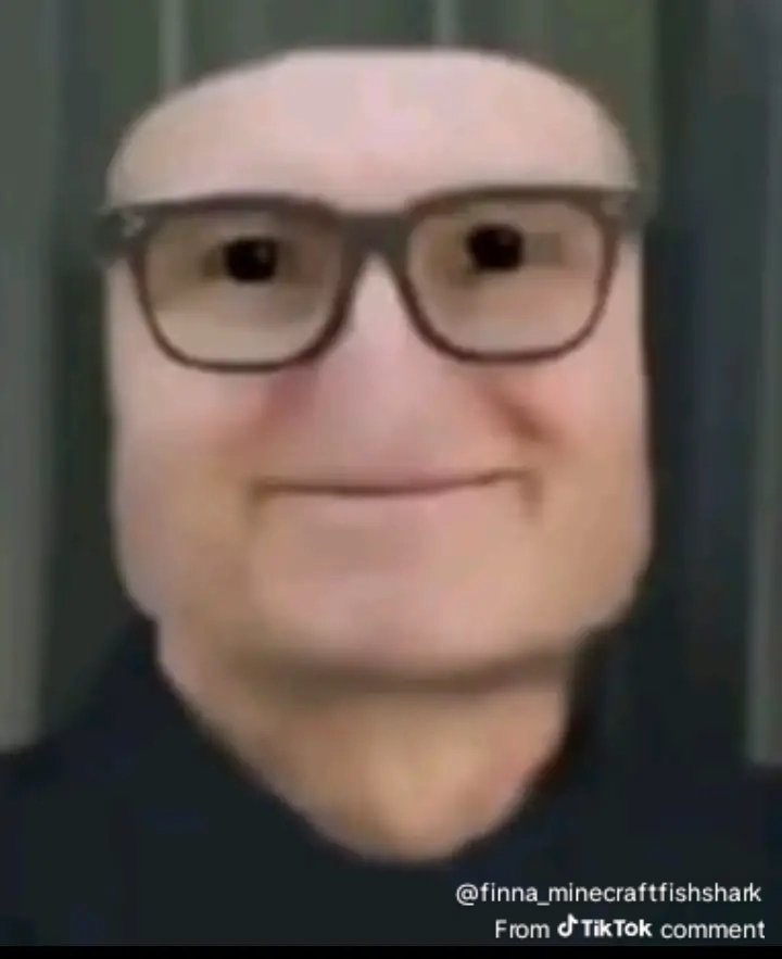 usuru509's tweet photo. @Roblox Pov the make heads realistic https://t.co/H96dJdLSxn