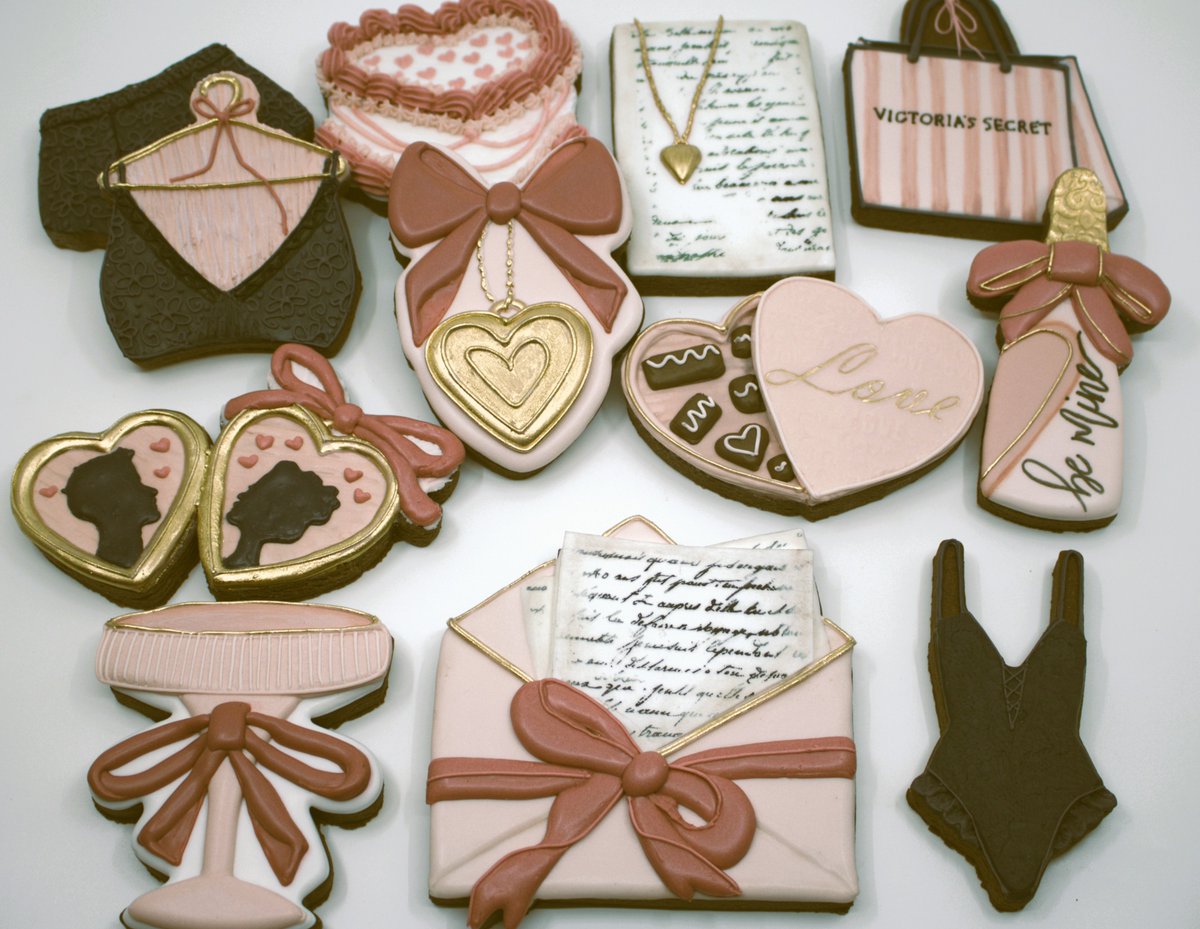 Cookie Giveaway 🍪
This sponsored "Vintage Valentine" set giveaway is open to 🇺🇸 + 🇨🇦
Comment below if you would like to win these.
Closes Wednesday Feb. 4th at 5pm.
Cookies are Chocolate!
Thank you so much to our sponsor for your kindness + generosity 🫶❤️
#ValentinesDay